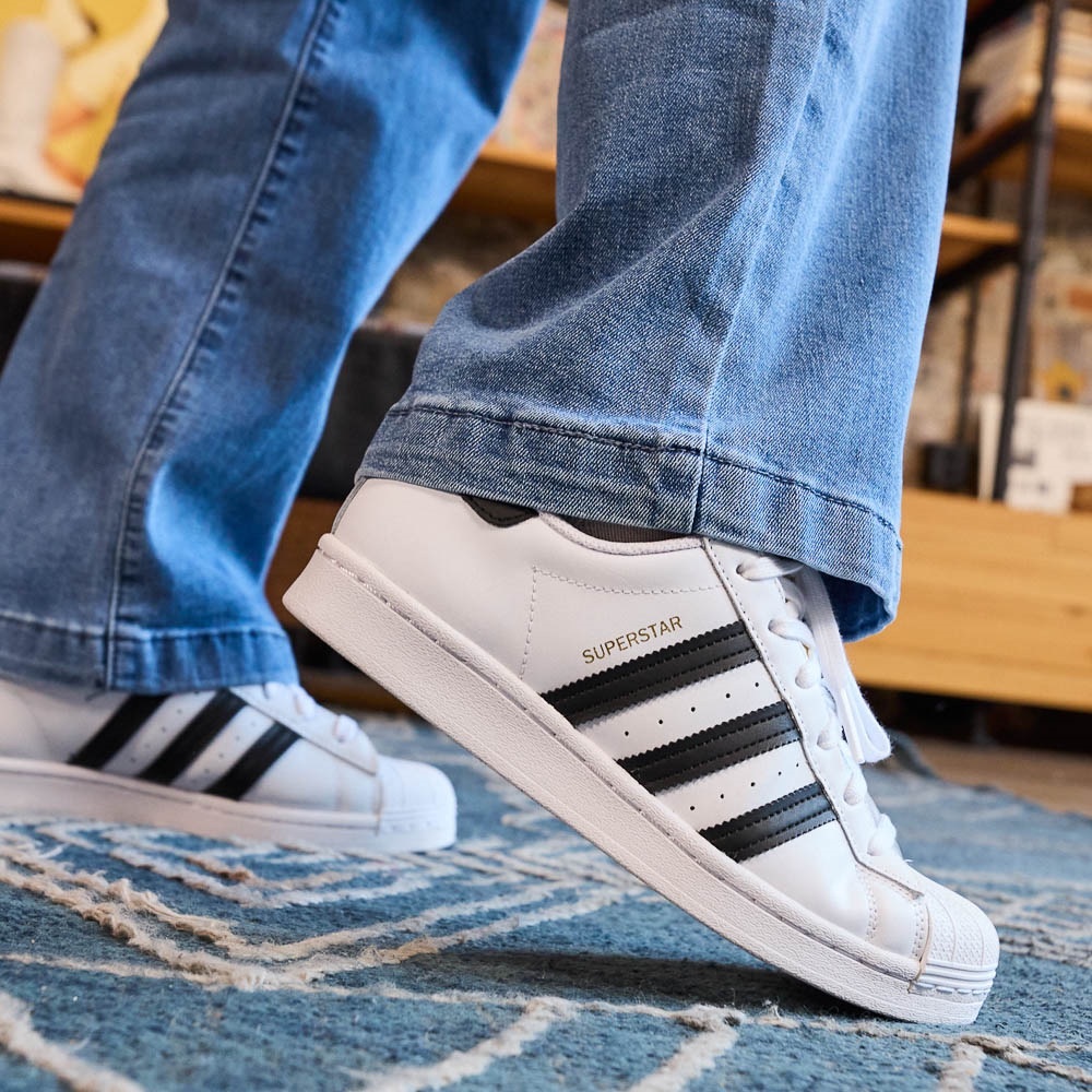 Adidas Originals Superstar Women’s 9.5 Leather Sneakers White/Black Clam Shell